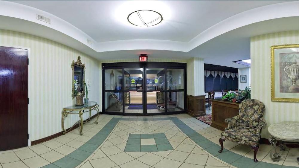 Holiday Inn Express - Chester By Ihg Zewnętrze zdjęcie