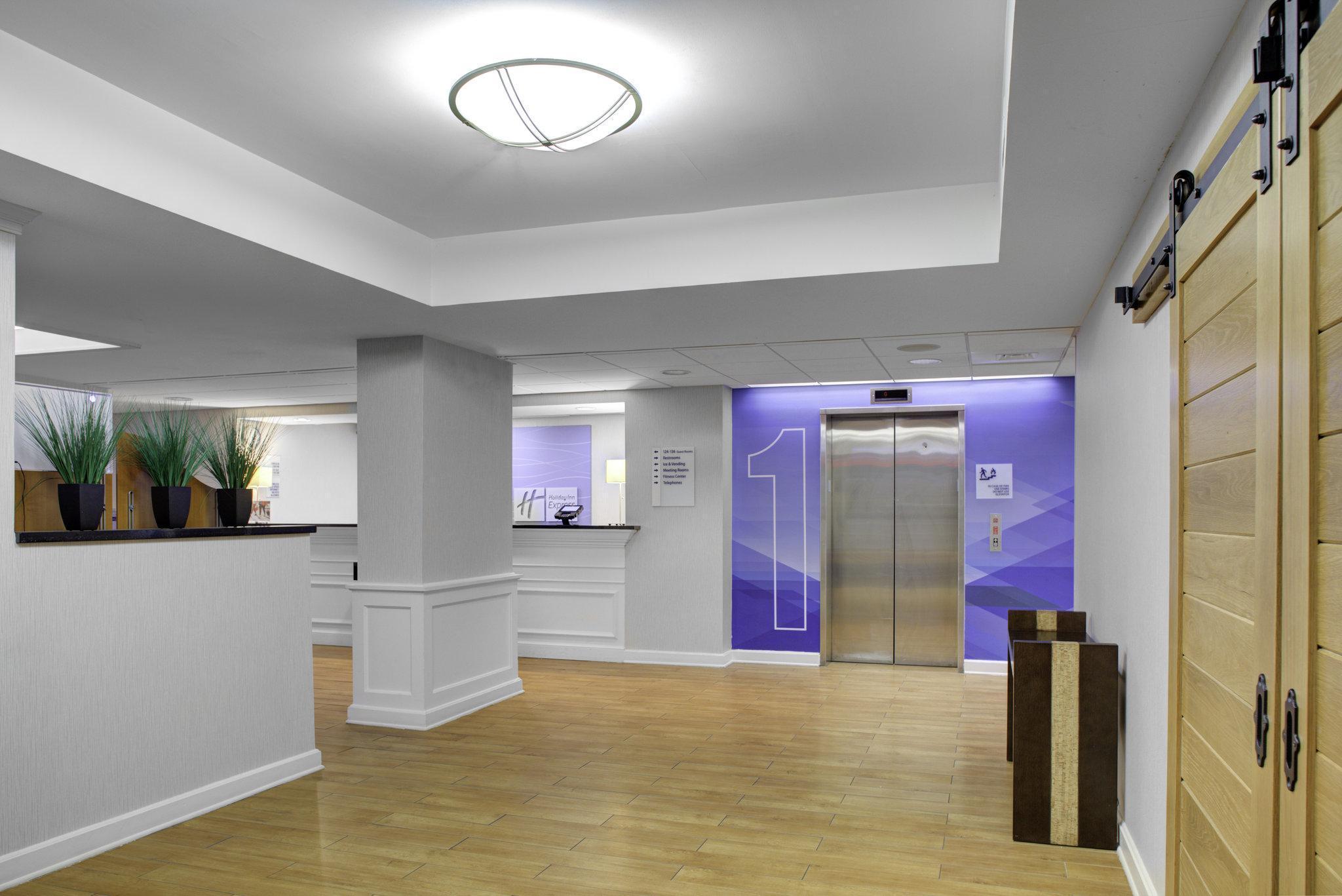 Holiday Inn Express - Chester By Ihg Zewnętrze zdjęcie