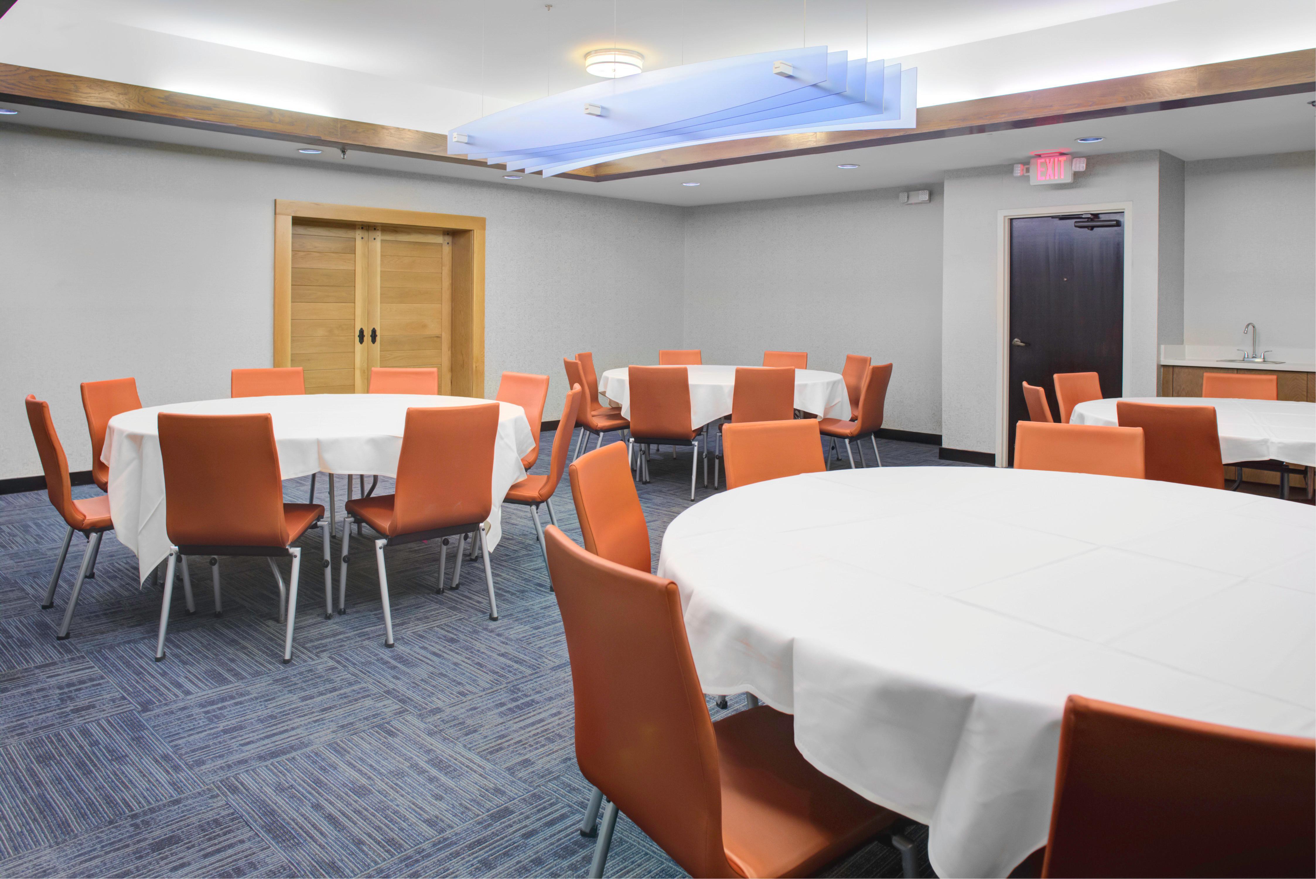 Holiday Inn Express - Chester By Ihg Zewnętrze zdjęcie