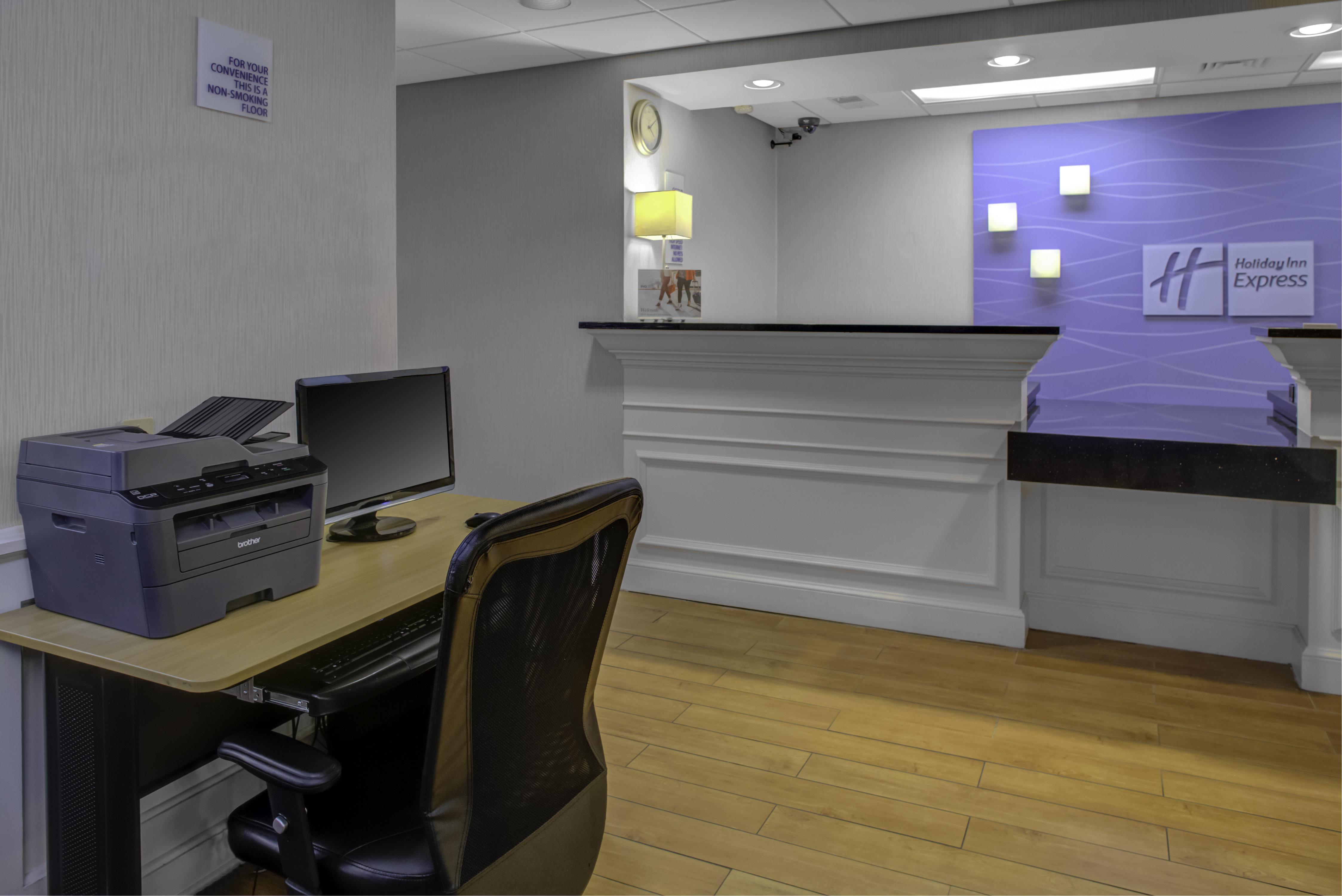 Holiday Inn Express - Chester By Ihg Zewnętrze zdjęcie