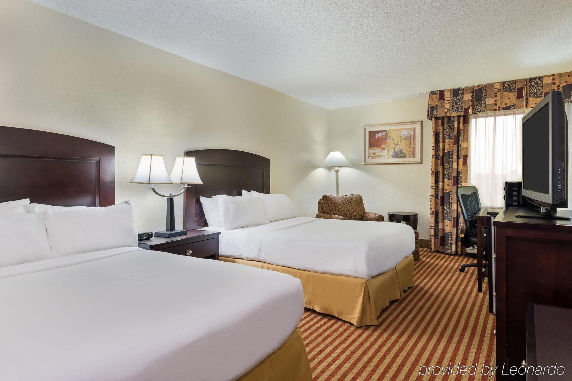 Holiday Inn Express - Chester By Ihg Zewnętrze zdjęcie