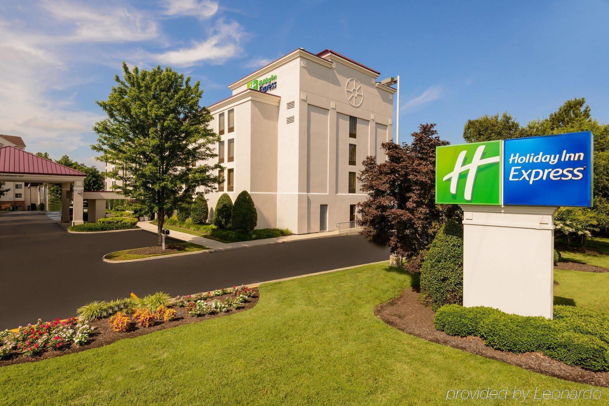 Holiday Inn Express - Chester By Ihg Zewnętrze zdjęcie