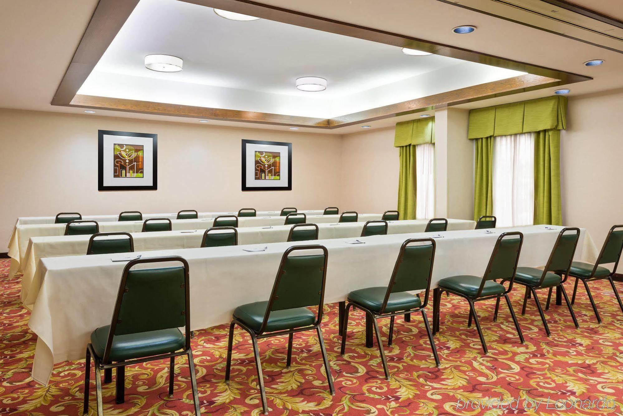 Holiday Inn Express - Chester By Ihg Zewnętrze zdjęcie