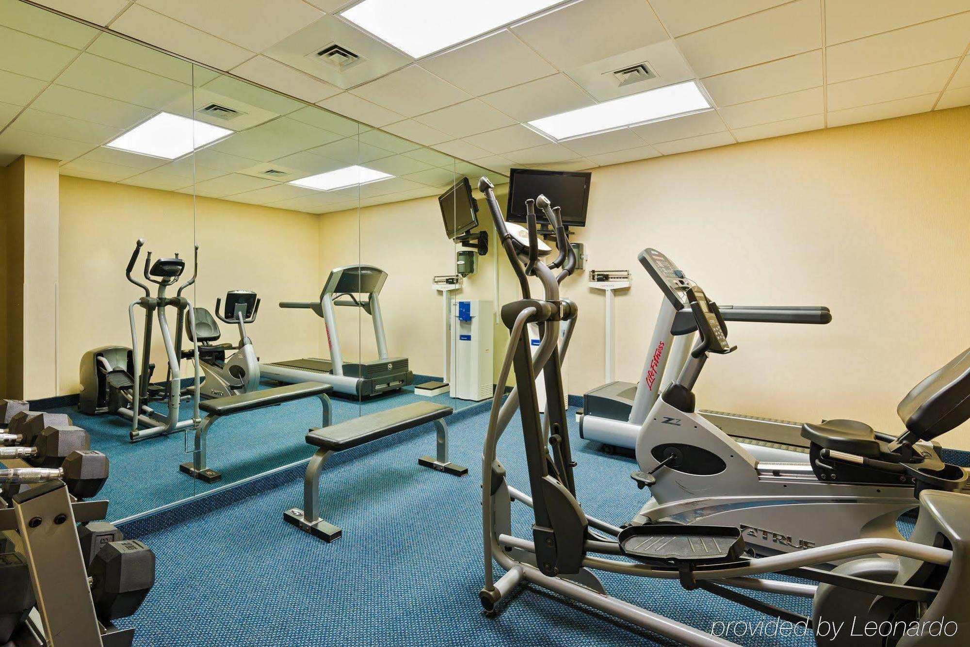 Holiday Inn Express - Chester By Ihg Zewnętrze zdjęcie